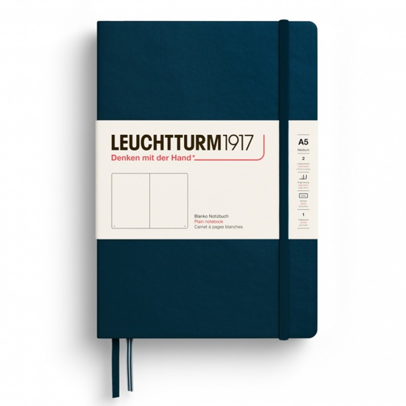 caiet-a5-velin-cop-rigida-albastru-marin-leuchtturm_14708579_1_1732170410.jpg